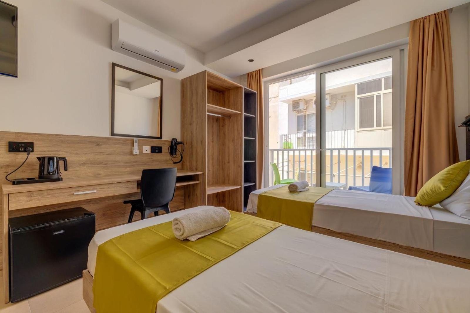 Bayside A Apartments سانت جوليان المظهر الخارجي الصورة