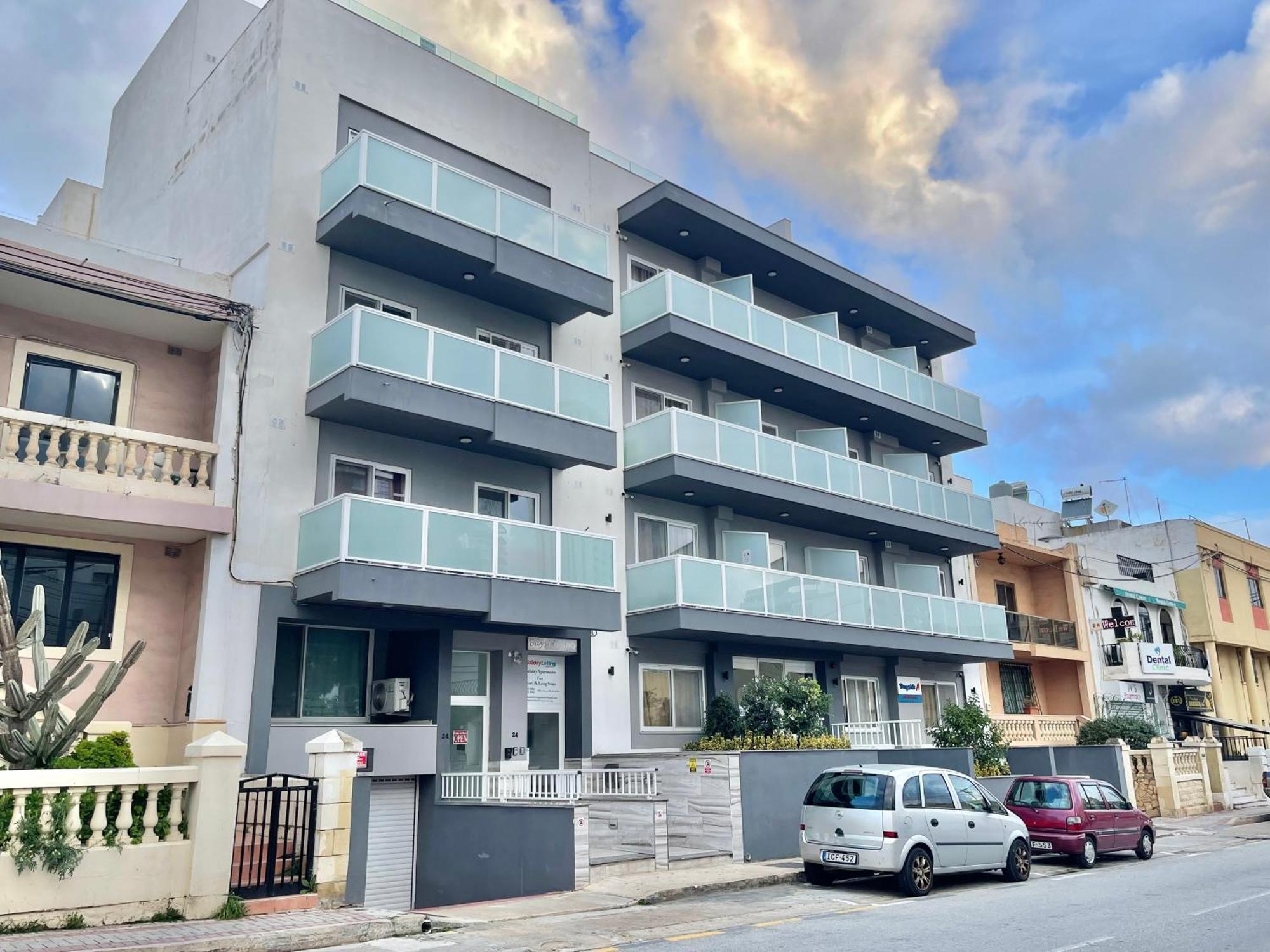 Bayside A Apartments سانت جوليان المظهر الخارجي الصورة